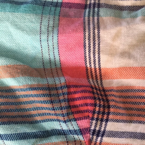 Old Navy blue pink white Plaid flannel. - Picture 3 of 5